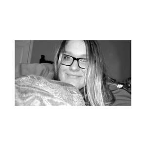 Meet your Posher, Alyson